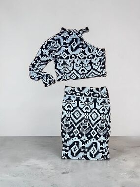 Black & White Geometric Pencil Skirt - Women